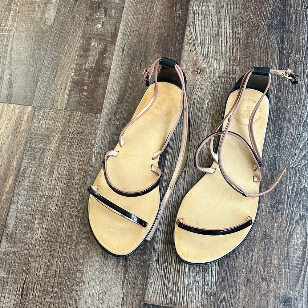 French Connection Black and Beige Sandals